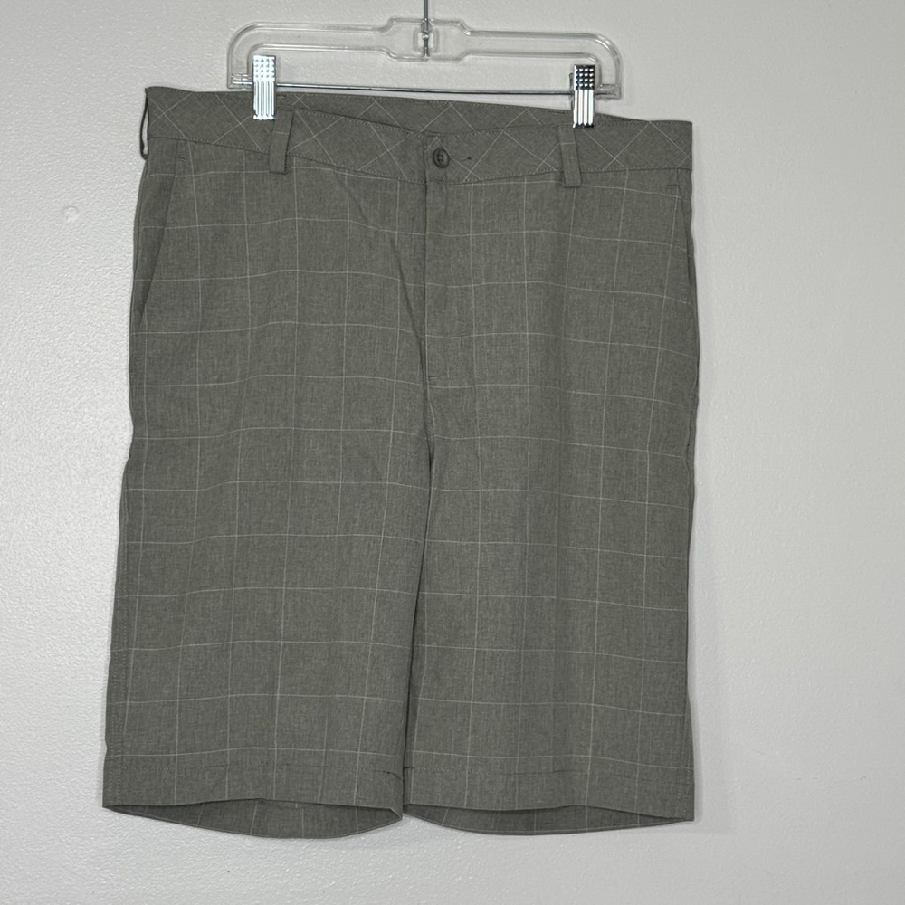 Ping Shorts Men's Sz 32 Grey Windowpane Plaid Chino Performance Golf 10" inseam